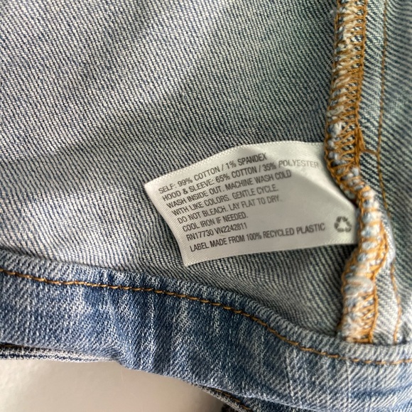 Denim jacket with fabric sleeves - Picture 6 of 6